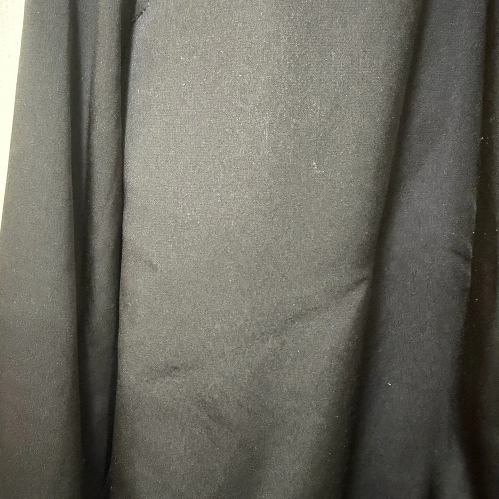 Kenneth Cole Men's Sleek Black Trench Coat - Picture 4 of 8